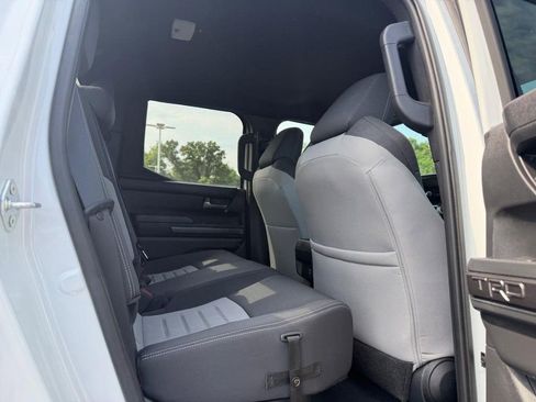 Used 2024 Toyota Tacoma TRD Sport AWD/4WD image 12