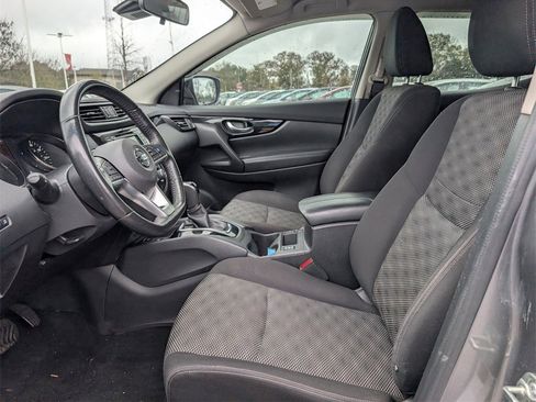 Used 2019 Nissan Rogue Sport SV w/ Technology Package image 17