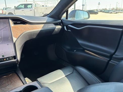 Used 2018 Tesla Model S 100D image 21