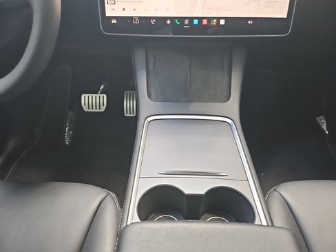 Used 2022 Tesla Model Y Performance AWD/4WD image 29