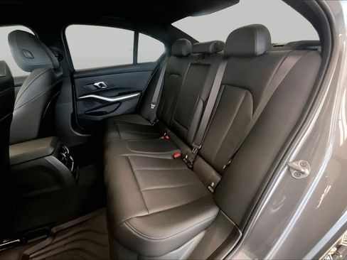 Used 2024 BMW 330i Sedan w/ Premium Package RWD image 17