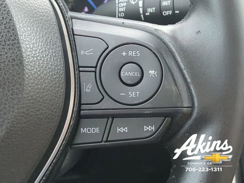 Used 2020 Toyota RAV4 Limited image 24