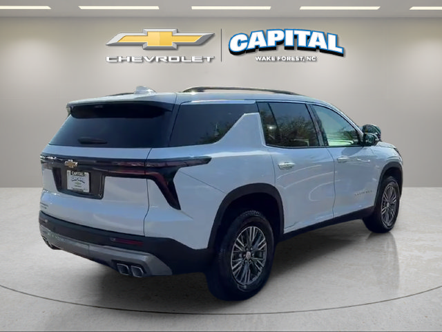 Used 2026 Chevrolet Traverse LT w/ Driver Confidence Package FWD image 6