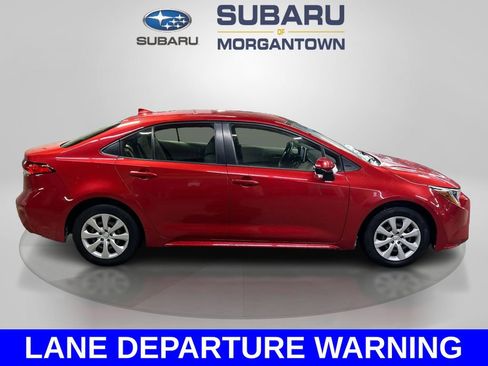 Used 2021 Toyota Corolla LE image 4