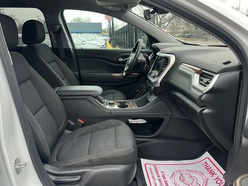 Used 2023 GMC Acadia SLE w/ Driver Convenience Package FWD image 18
