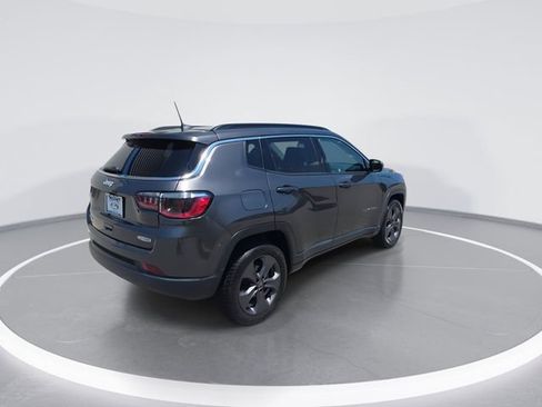 Used 2022 Jeep Compass Latitude AWD/4WD image 8