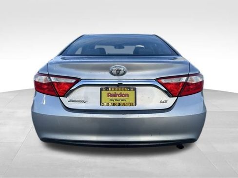 Used 2016 Toyota Camry LE image 7