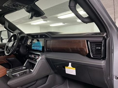 New 2026 GMC Sierra 2500 Denali Ultimate AWD/4WD image 30