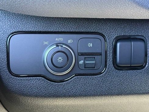 New 2025 Mercedes-Benz Sprinter 2500 image 18