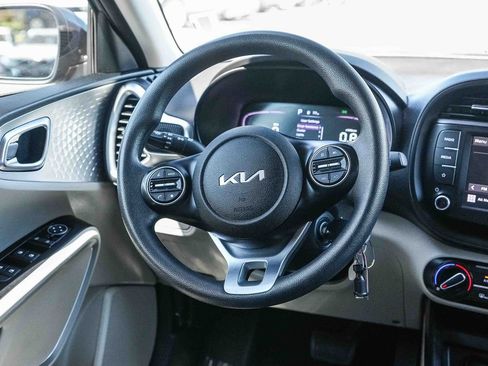Used 2023 Kia Soul LX FWD image 15
