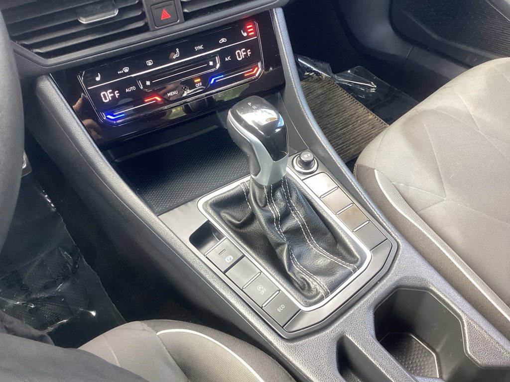 Used 2025 Volkswagen Jetta Sport FWD image 24