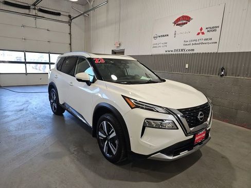 Used 2023 Nissan Rogue Platinum AWD/4WD image 1