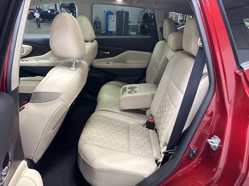Used 2024 Nissan Murano Platinum w/ Cargo Package image 30