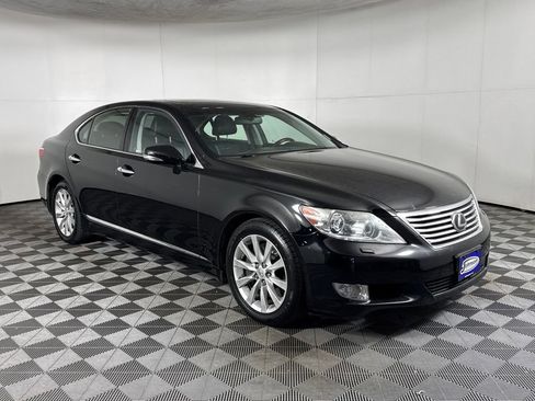 Used 2011 Lexus LS 460 AWD w/ Luxury Value Edition image 3