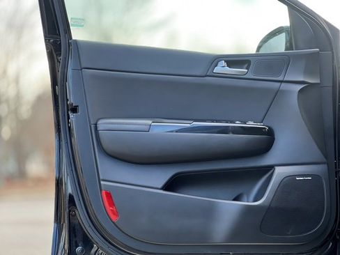 Used 2020 Kia Sportage SX image 10