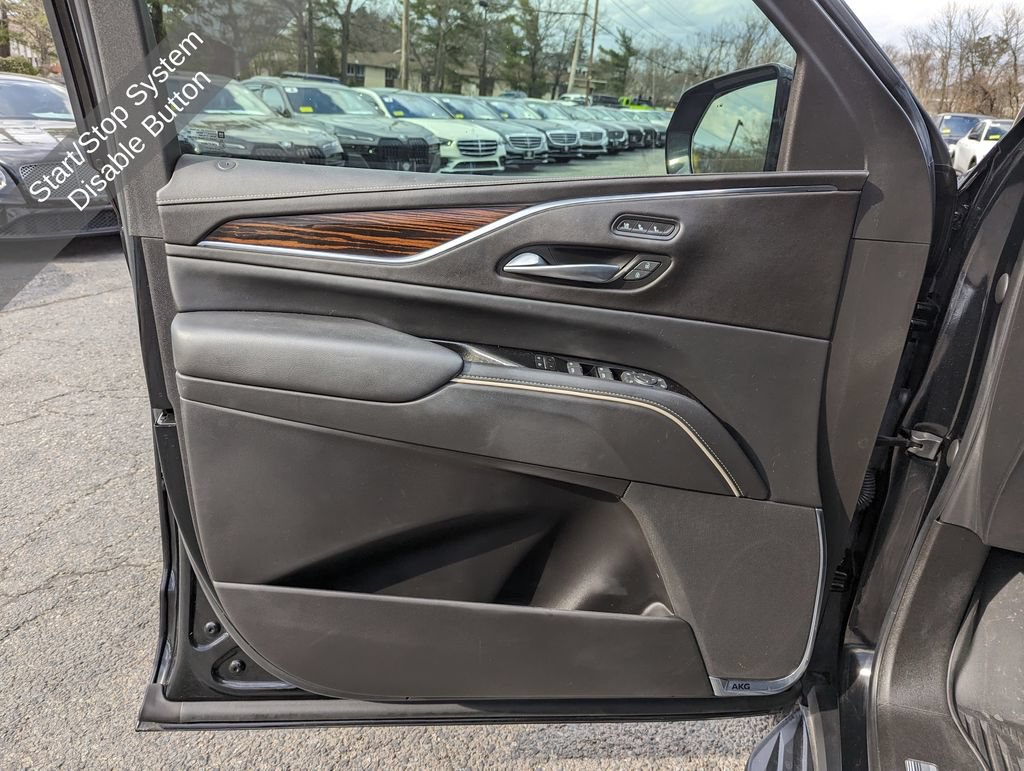 Used 2022 Cadillac Escalade Premium Luxury RWD image 14