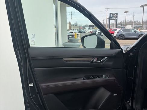 New 2025 MAZDA CX-5 Signature image 30