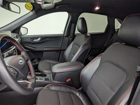 Certified 2023 Ford Escape ST-Line Elite image 2