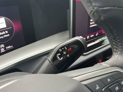 New 2026 Volkswagen Tiguan SE R-Line FWD image 13