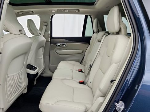 New 2025 Volvo XC90 B6 Plus w/ Protection Package Premier image 31