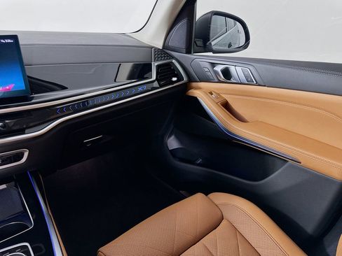 Certified 2024 BMW X7 xDrive40i image 24