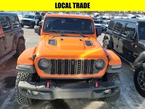 Used 2025 Jeep Wrangler Unlimited Rubicon image 4