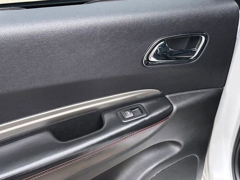 Used 2017 Dodge Durango R/T w/ Technology Group image 16