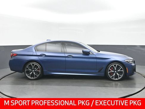 Used 2023 BMW 540i xDrive w/ Executive Package AWD/4WD image 2