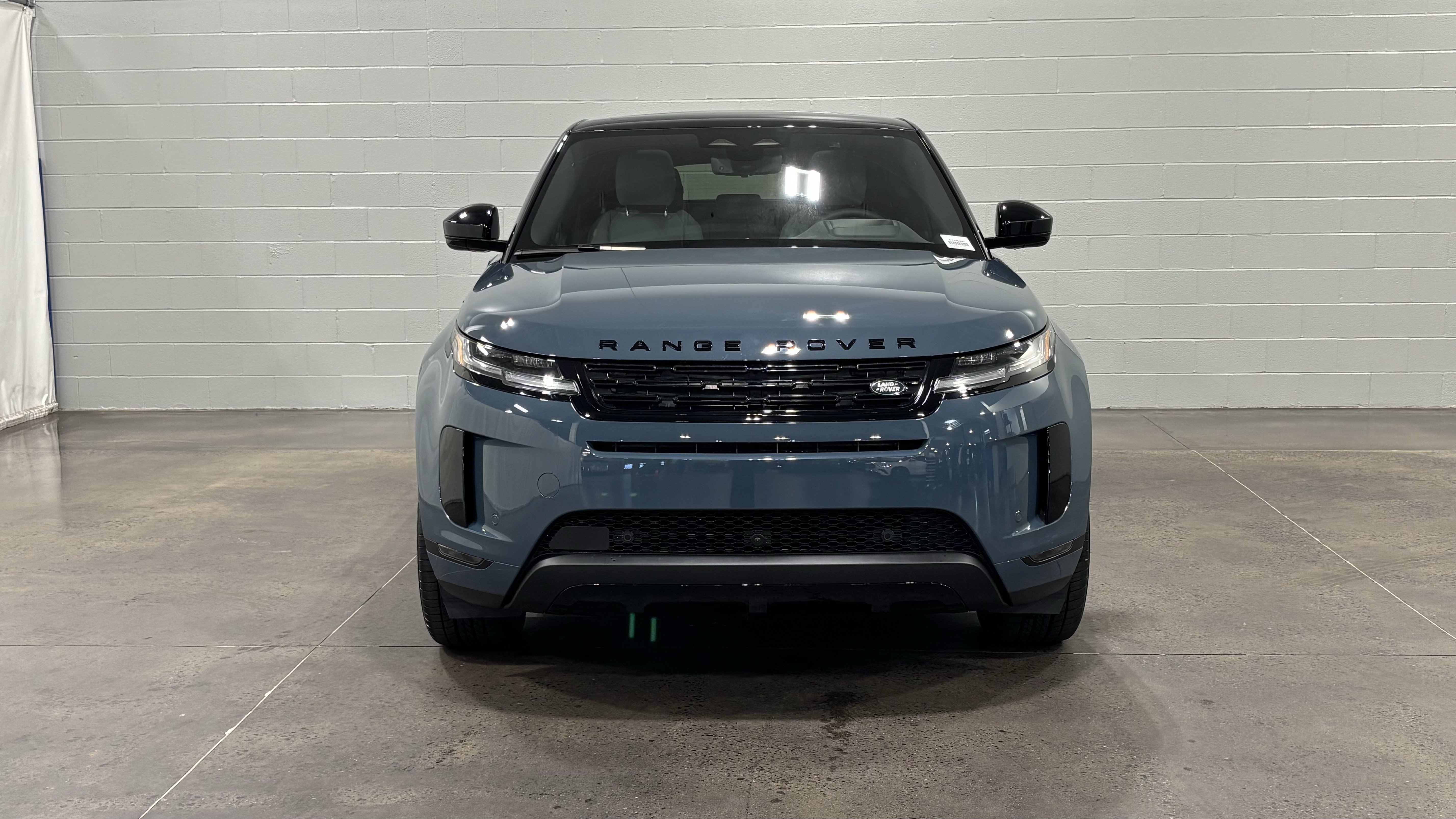 New 2026 Land Rover Range Rover Evoque S AWD/4WD image 9