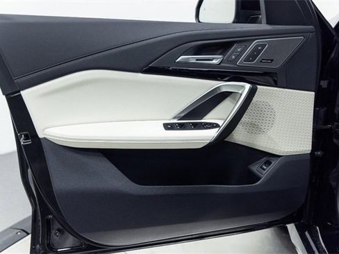 New 2026 BMW X1 xDrive28i image 15