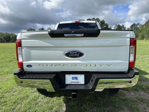 Used 2019 Ford F250 Lariat w/ Lariat Value Package AWD/4WD image 6