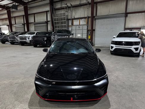 Used 2025 Hyundai Elantra N image 10
