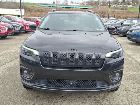 Used 2021 Jeep Cherokee Latitude Plus image 2