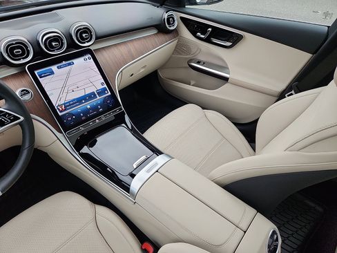 Used 2022 Mercedes-Benz C 300 4MATIC Sedan image 13