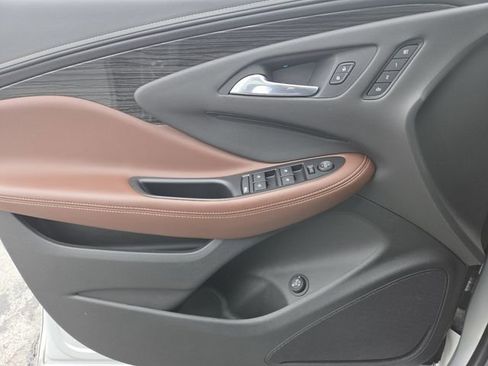 Used 2017 Buick Envision Essence image 34