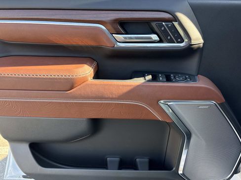 Certified 2024 GMC Sierra 2500 Denali Ultimate image 13