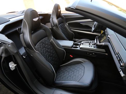 New 2026 Aston Martin Vanquish Convertible image 12