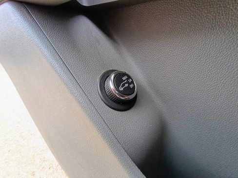 Used 2017 Cadillac XT5 Premium Luxury w/ Advanced Security Package image 64