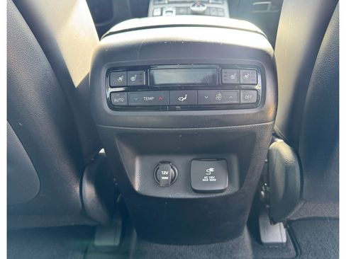 Used 2020 Hyundai Palisade Limited image 17