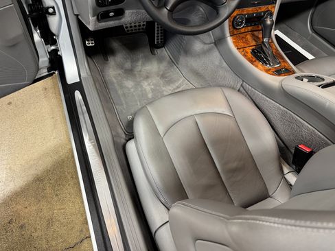 Used 2008 Mercedes-Benz CLK 350 Cabriolet image 26