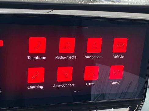 Certified 2023 Volkswagen ID.4 2WD image 12