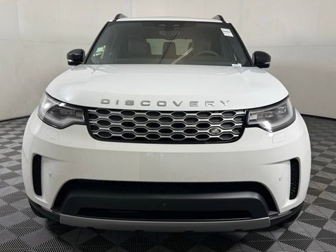 New 2026 Land Rover Discovery S image 11