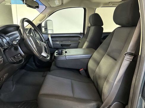 Used 2014 Chevrolet Silverado 2500 LT w/ Interior Plus Package image 13