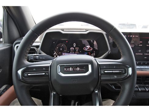 Used 2026 GMC Canyon AT4 w/ Nightfall Essentials Package AWD/4WD image 17