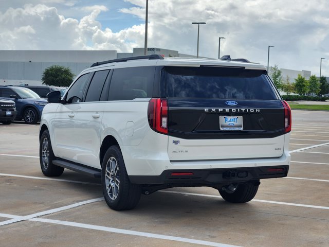 New 2026 Ford Expedition Max Active RWD image 3