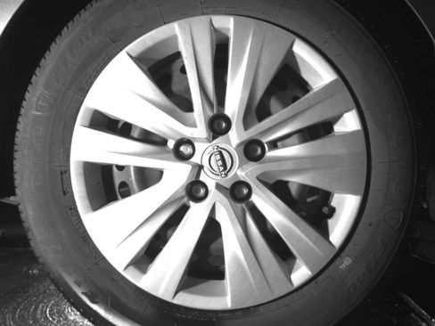 Used 2025 Nissan Sentra S FWD image 18