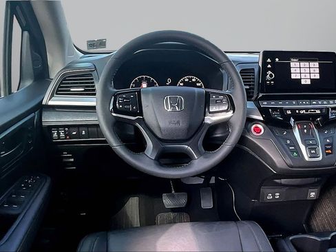 Used 2025 Honda Odyssey EX-L image 4