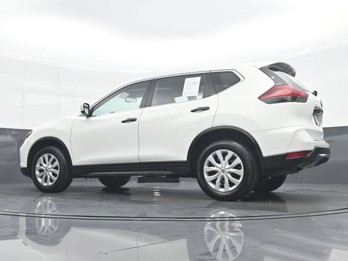 Used 2019 Nissan Rogue S AWD/4WD image 27