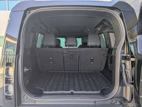 Certified 2021 Land Rover Defender 110 X AWD/4WD image 13