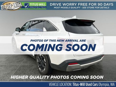 Used 2024 Kia Sorento S w/ Panoramic Sunroof Package image 3